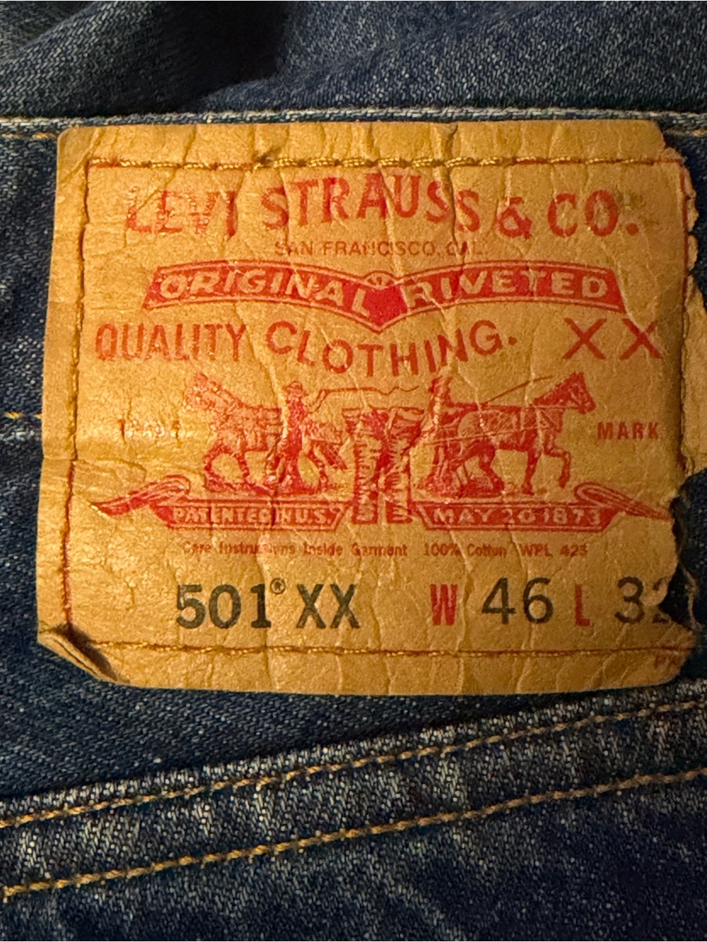 Vintage Y2K Levis 501XX Jeans 46X32. Med Wash Button Fly Straight Leg .